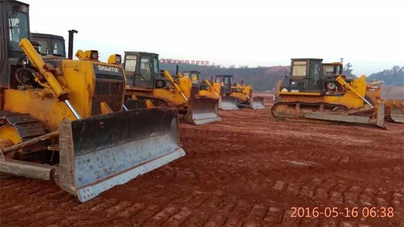 成都推土機(jī)租賃 成都推土機(jī)租賃